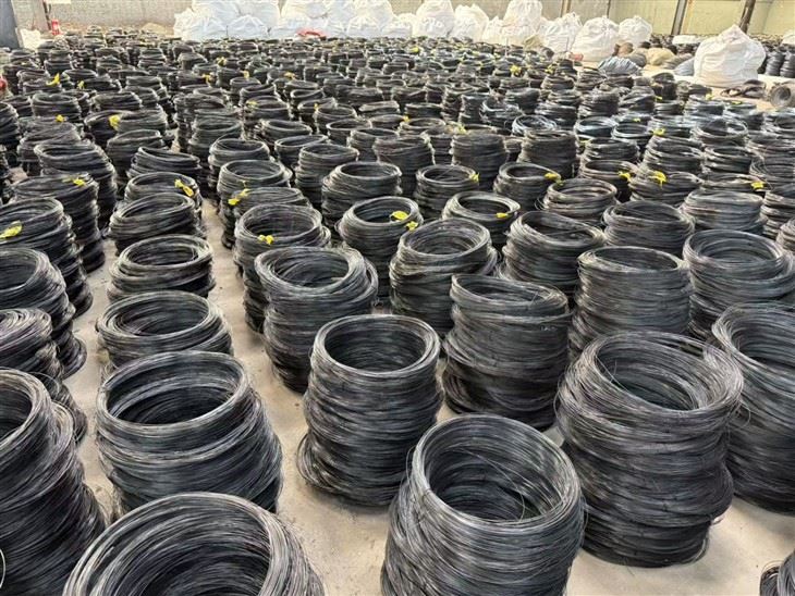 Hot Dipped Galvanized Steel Binding Wire Loop Tie With Cutting Bending Welding Services For Construction suppliers Hot Dipped Galvanized Steel Binding Wire Loop Tie With Cutting Bending Welding Services For Construction suppliers
